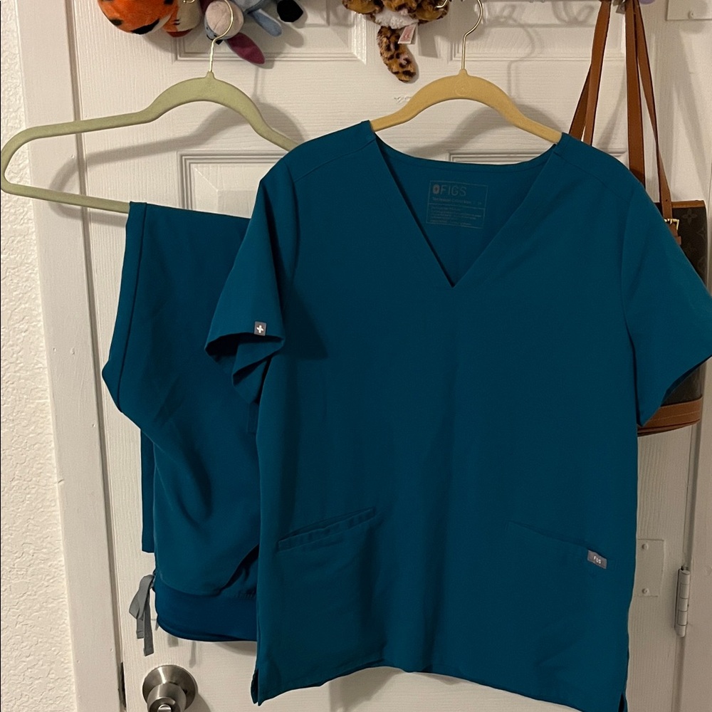 Figs Deep Teal Scrub Set